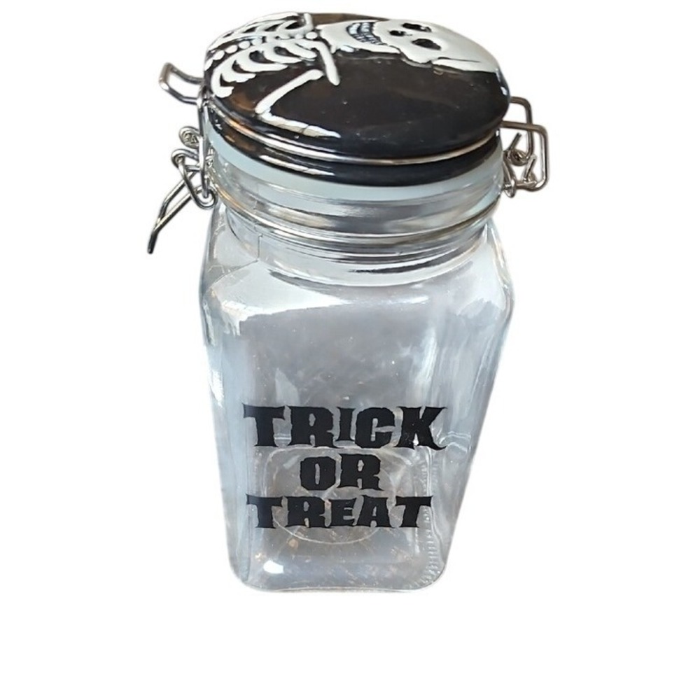 Halloween Skeleton Glass Jar Trick or Treat Spooky Candy Storage Wire Bail Lid